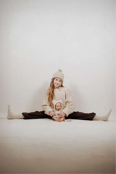 Muñecas Arias Muñeca Reborn Arias 38 cm Max Beige con Cojín - Cuerpo de Vinilo, Sexo Niño - Juguete en Español