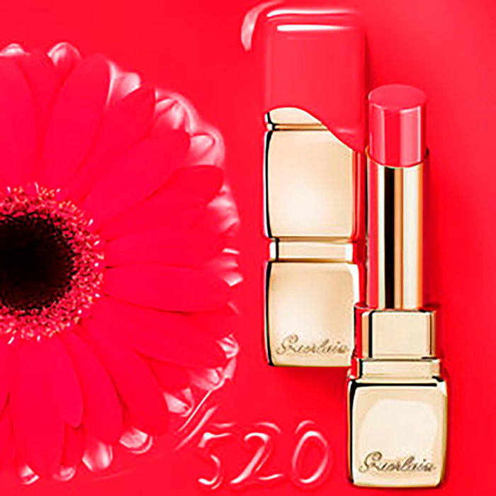 Guerlain KISSKISS SHINE BLOOM Bálsamo de labios 520-Love Bloom