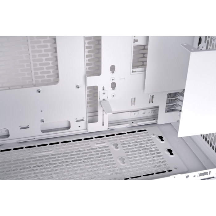 Thermaltake TR200 Snow White Thermaltake TR200 Snow White