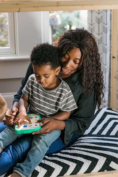 Hape Tablet de madera Magic Touch Curiosity 19x14,7x2,6 cm