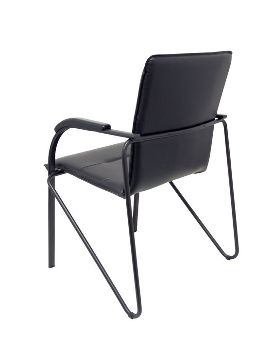 Silla Samba tapizada con Similpiel color Negro. Brazos fijos