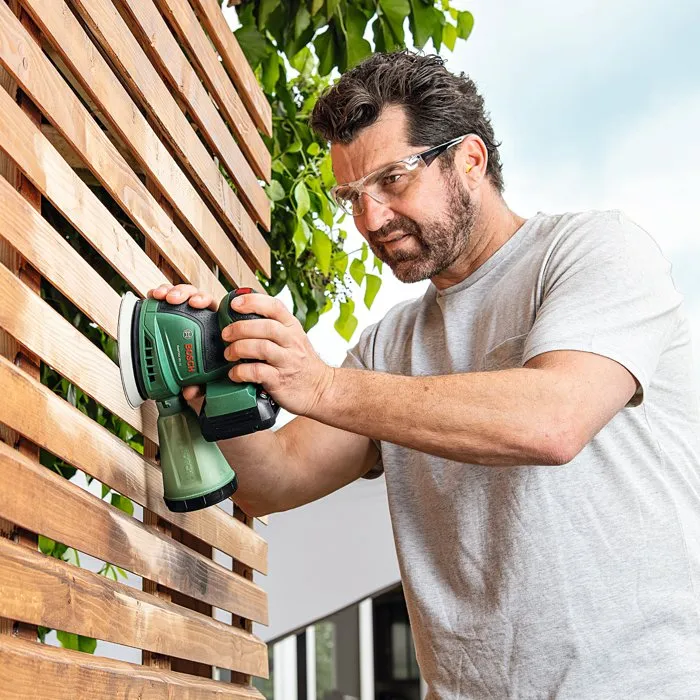 Bosch EasyOrbit 18V10 - Lijadora orbital aleatoria inalámbrica 125 mm con batería de 2.0 Ah y cargador, referencia AABMU02539 Bosch EasyOrbit 18V10 - Lijadora orbital aleatoria inalámbrica 125 mm con batería de 2.0 Ah y cargador, referencia AABMU02539