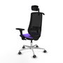 Silla de oficina Mardos con mecanismo Sincro/Traslack tapizada con Tela color Lila y malla color Negro. Equipada con lumbar 1D, Brazos 3D, Cabecero 2D y Ruedas 65 mm parqué