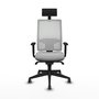 Silla de oficina Horna con mecanismo Sincro tapizada con Tela color Gris claro y malla color Blanco. Equipada con lumbar 1D, Brazos 1D, Cabecero Fijo y Ruedas 65 mm parqué