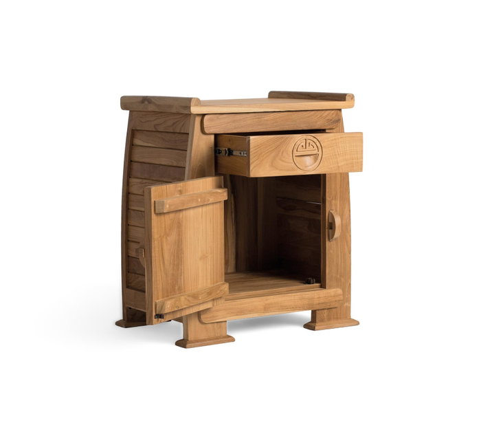 GINER Y COLOMER Mesita de Noche de Madera Maciza de Teca, con Cajón y Puerta Tallada, Acabado Natural, 60 cm de Alto, 54x37 cm