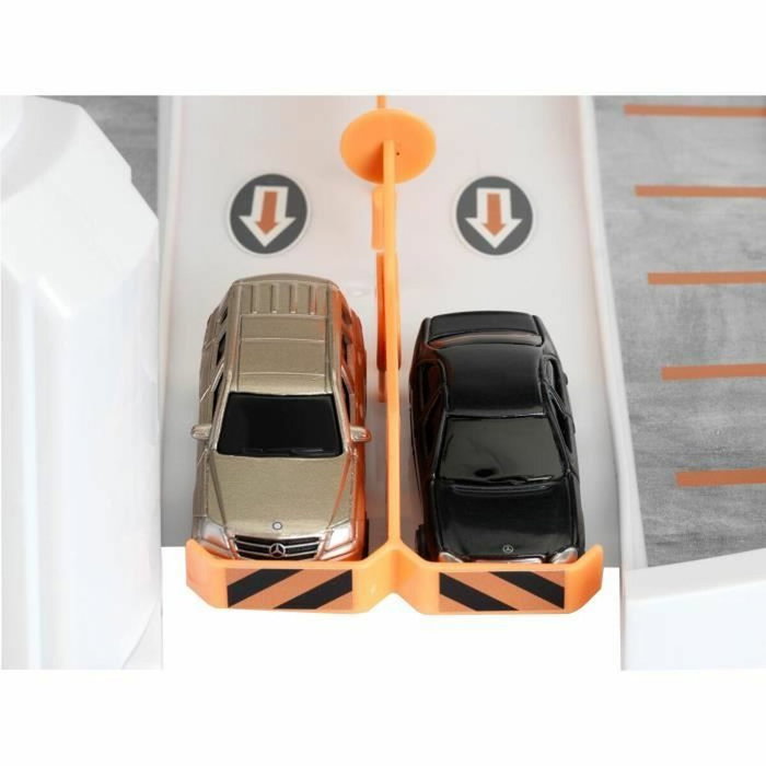 Klein Garaje Mercedes-Benz de 5 niveles con dos coches pequeños Klein Garaje Mercedes-Benz de 5 niveles con dos coches pequeños