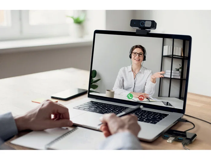 Kensington CH1200 Hub USB-C 10Gbps con Cargador y 4 Puertos USB-A 3.2