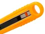Q-connect XD-123 Cutter de Seguridad Retráctil con Asa para Colgar, Cuchilla Ancha 18 mm, Plástico Resistente, Amarillo, 1 Unidad