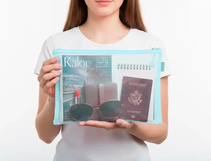 Liderpapel Bolsa Zipper Bag Poliéster Transpirable Multiusos DIN A4 Azul Pastel