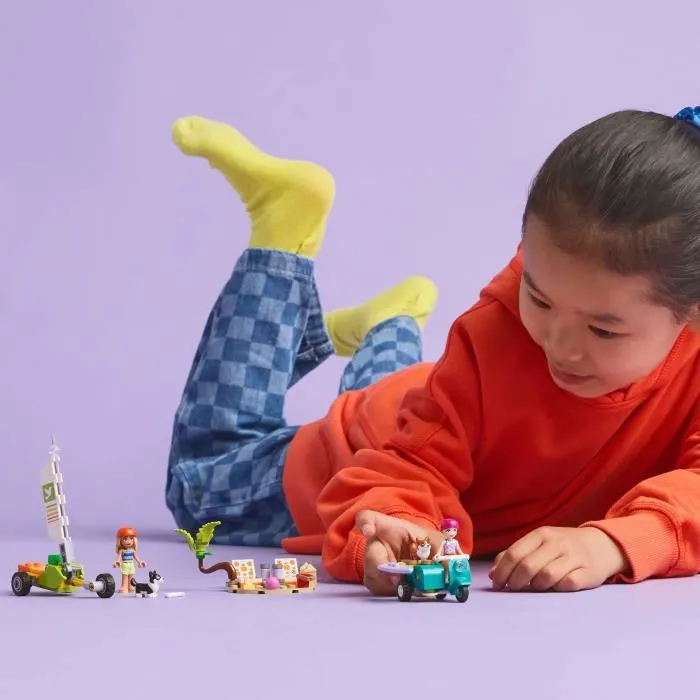 Lego 42641 Perros Surfistas y Aventuras en Scooter - Juguete Interactivo LEGO Friends con Corgis