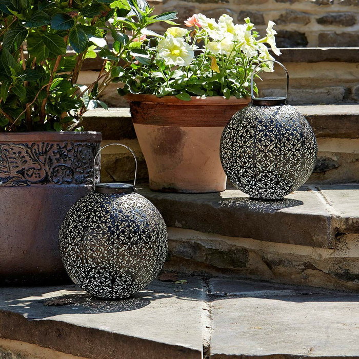 Smart Garden Lanterne solaire Damaskus en metal ajoure Smart Garden Lanterne solaire Damaskus en metal ajoure