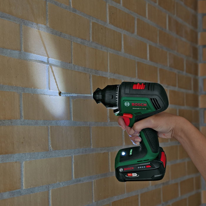 Bosch AdvancedDrill 18V-80 QuickSnap con 2 baterías de 2,5 Ah