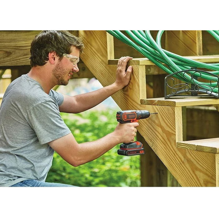 Black + Decker Taladro de percusión 18 V con 80 accesorios
