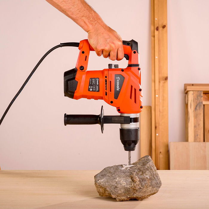 Casals Martillo Percutor SDS-Plus 1500 W HA150032QEK, 0-880 rpm, 0-4320 ipm, Perforación en Hormigón 32 mm, Incluye 5 Accesorios Casals Martillo Percutor SDS-Plus 1500 W HA150032QEK, 0-880 rpm, 0-4320 ipm, Perforación en Hormigón 32 mm, Incluye 5 Accesorios