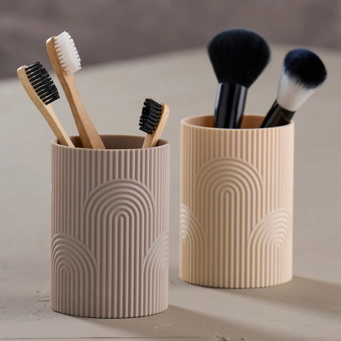 Day Vaso de Plástico ABS con Relieve, Diámetro 7.5 cm Altura 11 cm, Colores Surtidos (Beige, Gris)