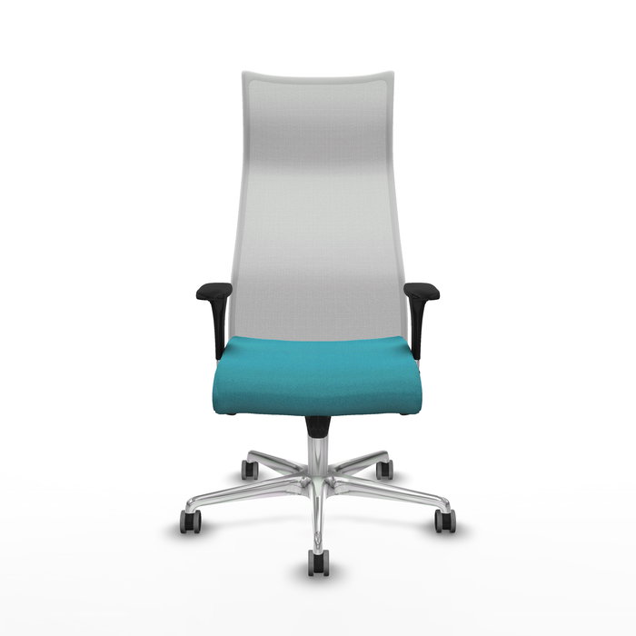 Sillón Albacete con mecanismo Sincro tapizada con Tela color Turquesa y malla color Blanco. Equipado con Base aluminio, Brazos 1D y Ruedas 65 mm parqué