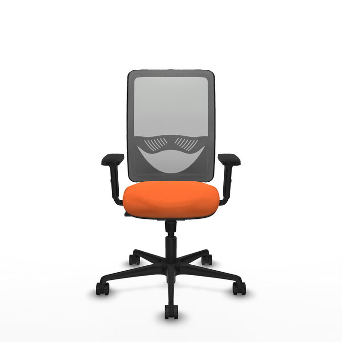 Silla de oficina Zulema con mecanismo Sincro tapizada con Tela color Naranja y malla color Gris. Equipada con lumbar 1D, Brazos 2D y Ruedas 65mm nailon