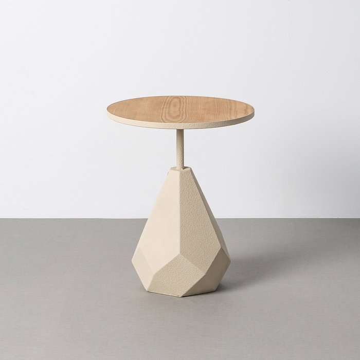 Mesita Crema Metal 45 X 45 X 56 cm