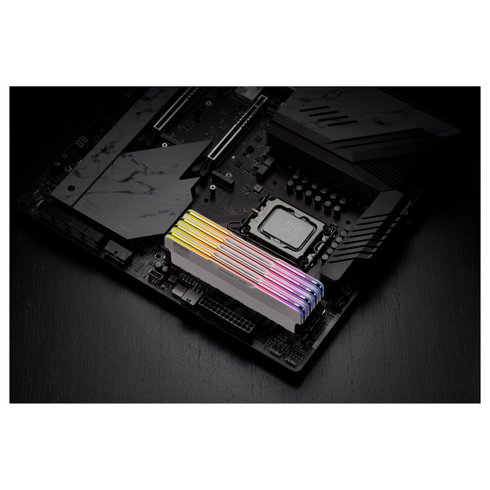 KLEVV Urban V RGB 32GB (16GBx2) 6000 CL28 Blanco KLEVV Urban V RGB 32GB (16GBx2) 6000 CL28 Blanco