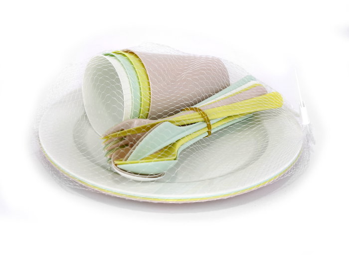 Dem Set 20 Piezas Picnic Pastel 22.3 cm Ancho x 7.9 cm Alto x 22.4 cm Largo (12 Unidades) Dem Set 20 Piezas Picnic Pastel 22.3 cm Ancho x 7.9 cm Alto x 22.4 cm Largo (12 Unidades)