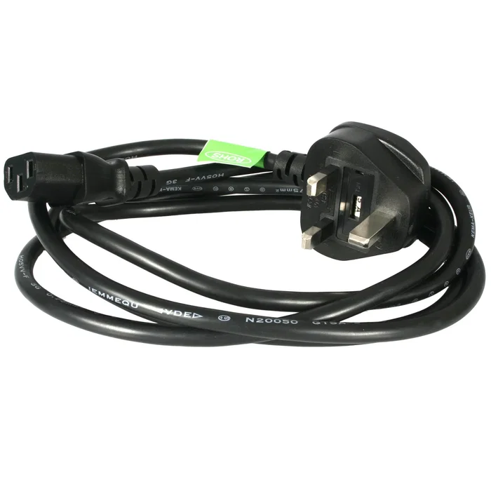 StarTech.com PXT101UK - Cable de Alimentación 1.8m Negro BS 1363 UK a C13 IEC 60320 para PC, 18AWG, 250V 10A