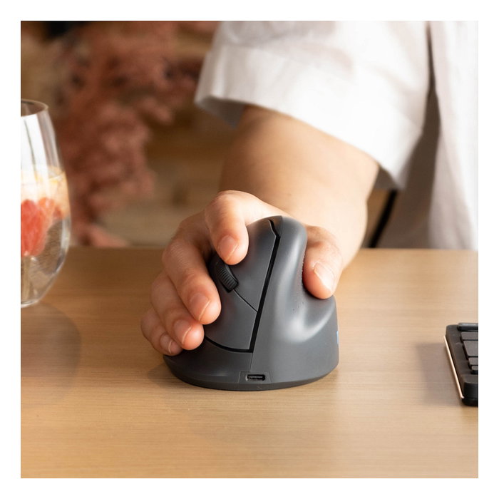 R-Go Ratón Ergonómico Vertical HE Basic para Mano Derecha, Mediano (165-185 mm), Bluetooth 5.0, 1600 DPI, 3 Botones Programables, Recargable, Color Gris