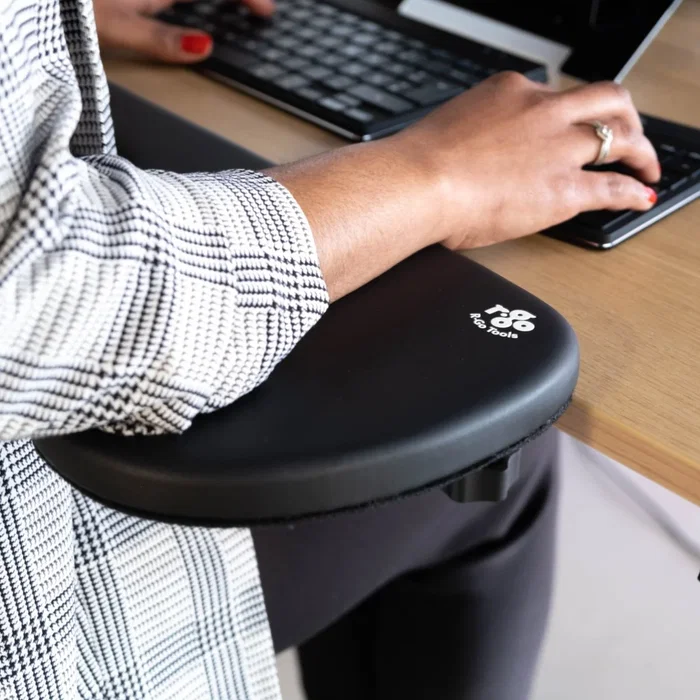 R go tools Reposabrazos Ergonómico RGOARMC Negro Cuero Vegano
