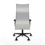 Sillón Albacete con mecanismo Sincro tapizada con Tela color Verde oliva y malla color Blanco. Equipado con Base nailon negra, Brazos 2D y Ruedas 65mm nailon