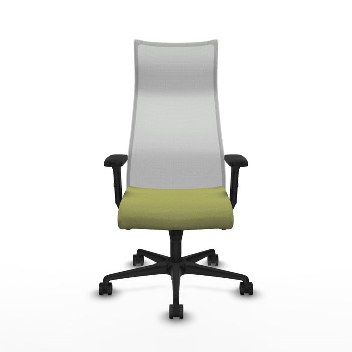 Sillón Albacete con mecanismo Sincro tapizada con Tela color Verde oliva y malla color Blanco. Equipado con Base nailon negra, Brazos 2D y Ruedas 65mm nailon