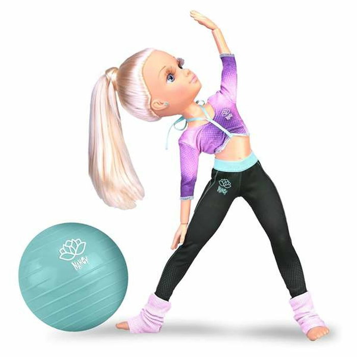 Famosa Muñeca Nancy Yoga Class 42 cm con Pelota de Fitness