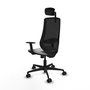 Silla de oficina Mardos con mecanismo Sincro tapizada con Tela color Gris claro y malla color Negro. Equipada con lumbar 1D, Brazos 1D, Cabecero 2D y Ruedas 65mm nailon