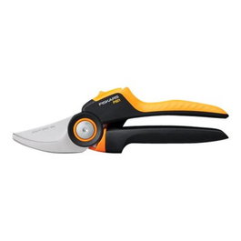 Fiskars P921 PowerGear Bypass Pruner M Tijeras de Podar de Engranaje Negro/Naranja - Ref. 1057173