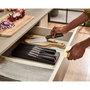 Joseph Joseph Elevate Store Set de 5 cuchillos con bandeja de almacenamiento para cajón, Plata / Negro de acero inoxidable japonés de alta calidad.