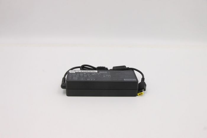 Lenovo Adaptador de Corriente 90W para Portátiles Lenovo, Voltaje 100-240Vac, Conector Slim Tip