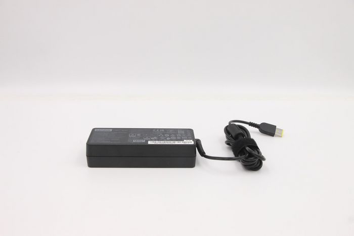 Lenovo Adaptador de Corriente 90W para Portátiles Lenovo, Voltaje 100-240Vac, Conector Slim Tip