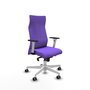 Sillón Albacete con mecanismo Sincro tapizada con Tela color Lila. Equipado con Base poliamida blanca, Brazos 1D y Ruedas 65 mm parqué