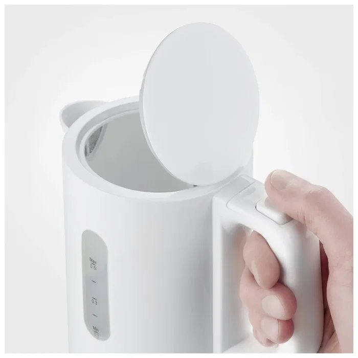Severin WK3462 Hervidor de viaje 0,5 L Blanco, libre de BPA con 2 tazas y 2 cucharas Severin WK3462 Hervidor de viaje 0,5 L Blanco, libre de BPA con 2 tazas y 2 cucharas