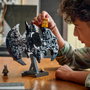 LEGO 76330 DC Batman Logotipo de Batman Set Coleccionable con 678 Piezas, 2 Minifiguras y Símbolo para Montar o Colgar para +12 Años