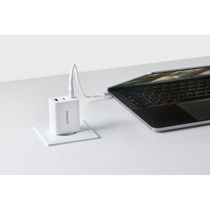 Intenso Power Adapter W65ACC GaN 65W 2x USB-C 1x USB-A Blanco