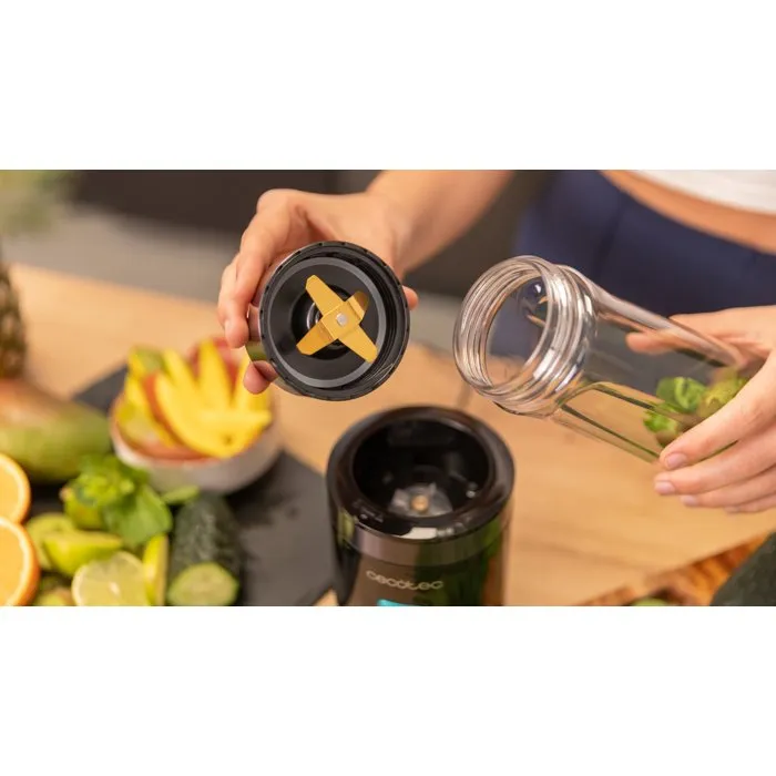 Cecotec Licuadora Titanium 350, 350W, Vaso de Vidrio Portátil de 600ml, Color Negro | AAABT82175