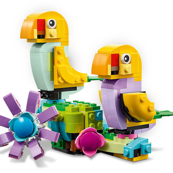 LEGO 31149 Creator 3 en 1 Flores en Regadera - Set de Construcción con Flores, Mariposas y Opción de Transformar en Bota o Pájaros para Niños +8 Años