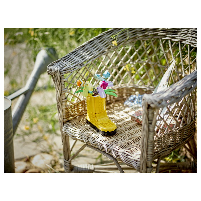 LEGO Creator 3 en 1 Flores en Regadera 31149, 420 piezas