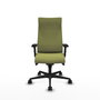 Sillón Albacete con mecanismo Sincro tapizada con Tela color Verde oliva. Equipado con Base nailon negra, Brazos 2D y Ruedas 65mm nailon