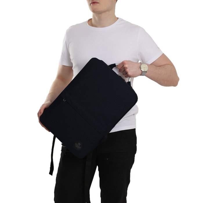 Zoozie Bags 3130 Bolsa para Portátil Resistente al Agua, Compatible con Portátiles de 15.6 Pulgadas e Inferiores, Color Negro Zoozie Bags 3130 Bolsa para Portátil Resistente al Agua, Compatible con Portátiles de 15.6 Pulgadas e Inferiores, Color Negro