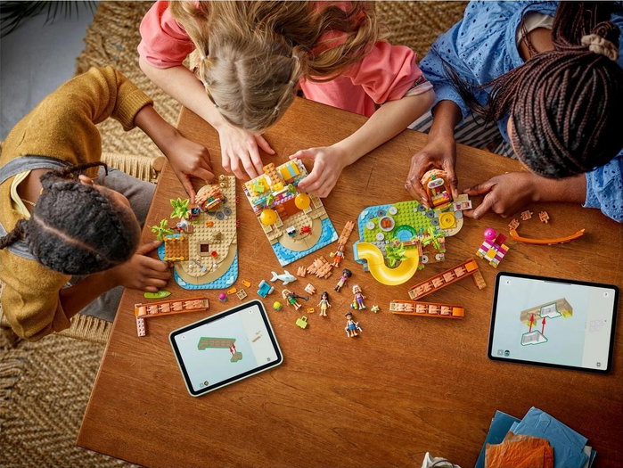 LEGO Friends Hotel de Vacaciones Familiares en la Playa 42673 LEGO Friends Hotel de Vacaciones Familiares en la Playa 42673