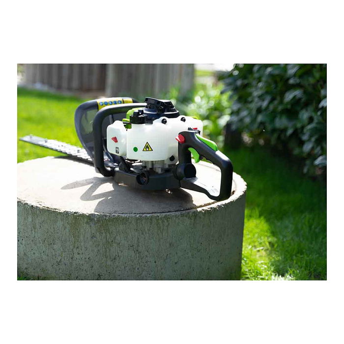 Zipper ZI-BHS2600 Desbrozadora de gasolina para setos 60 cm, mango antideslizante, baja vibración, 700W, 6.2 kg, Negro/Verde/Blanco, certificado TÜV