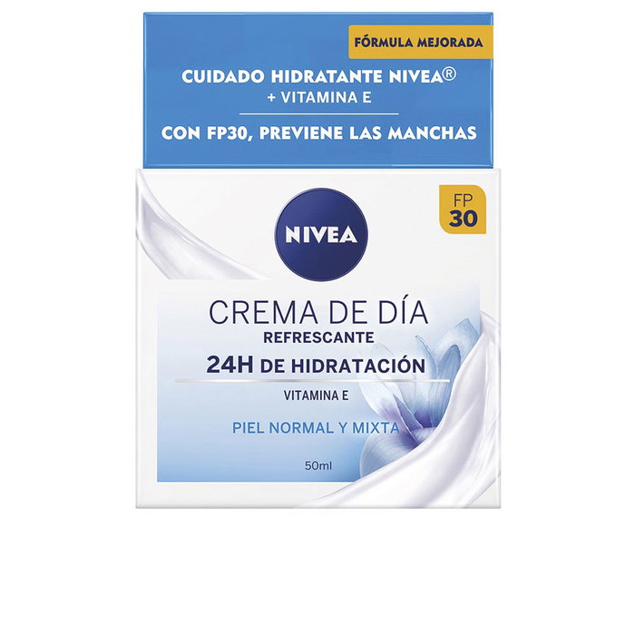 Nivea Crema Hidratante de Día Refrescante con Vitamina E y SPF 30, 50 ml