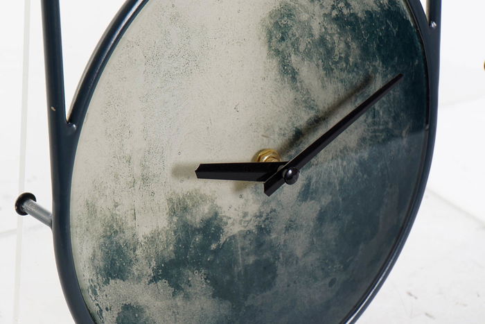 DKD Home Decor Reloj de Pared Moderno Gris Hierro Cristal 4.5 x 60 x 20 cm (2 Unidades)