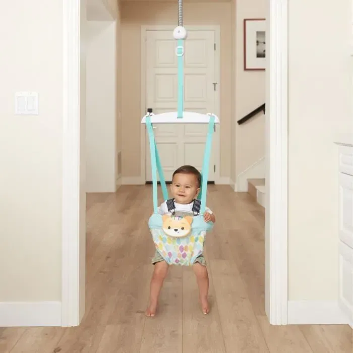 Infantino 303117 Saltador de puerta Zorro 2 en 1 con sonidos y luces