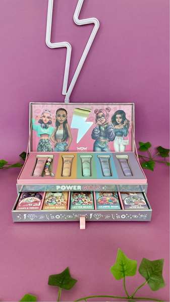 Kids Licensing Set de 5 Brillos Labiales Wow Generation con Charms DIY Kids Licensing Set de 5 Brillos Labiales Wow Generation con Charms DIY